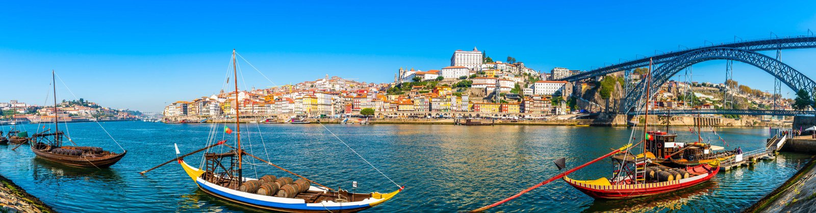 AdobeStock_296896788-1-scaled Pourquoi acheter au Portugal?